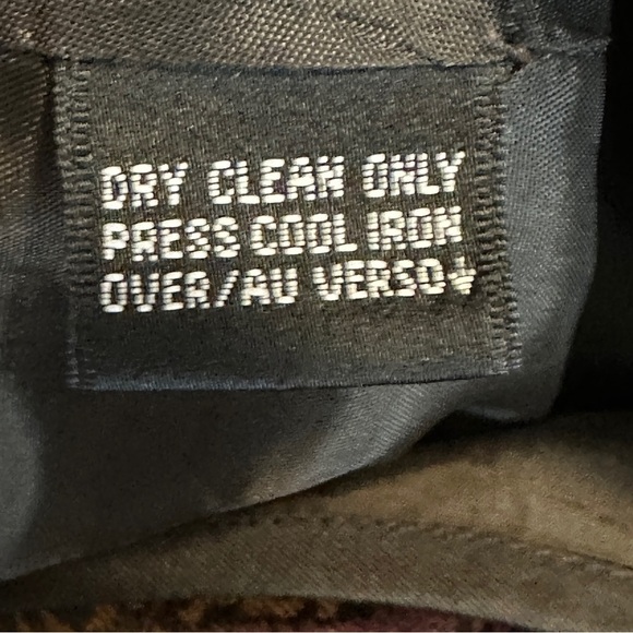 Linda Allard for Ellen Tracy 100% silk skirt, size 10, lined, office, evening - Picture 11 of 12